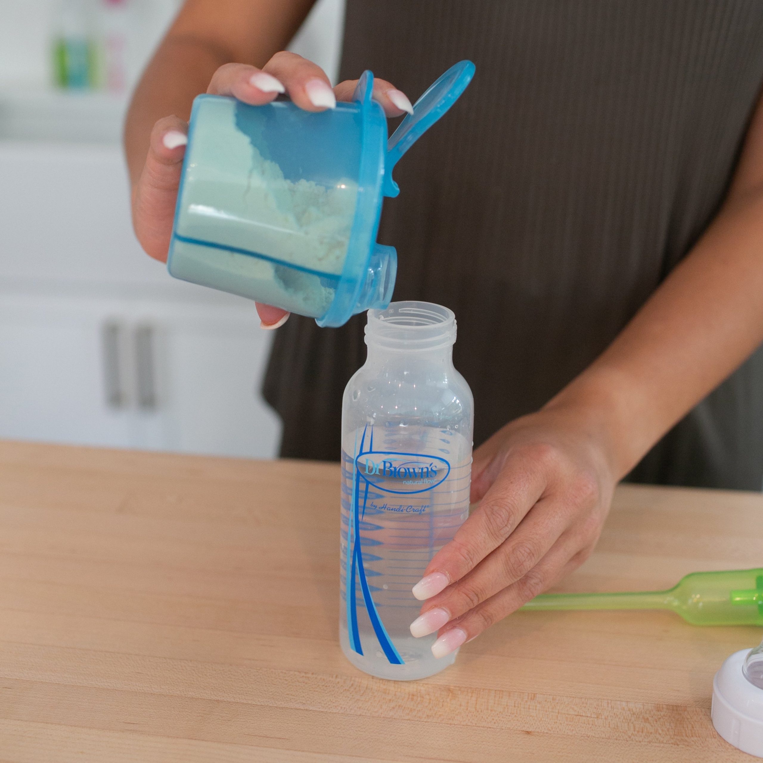 Dr. Brown's® Baby Formula Dispenser - Image 4