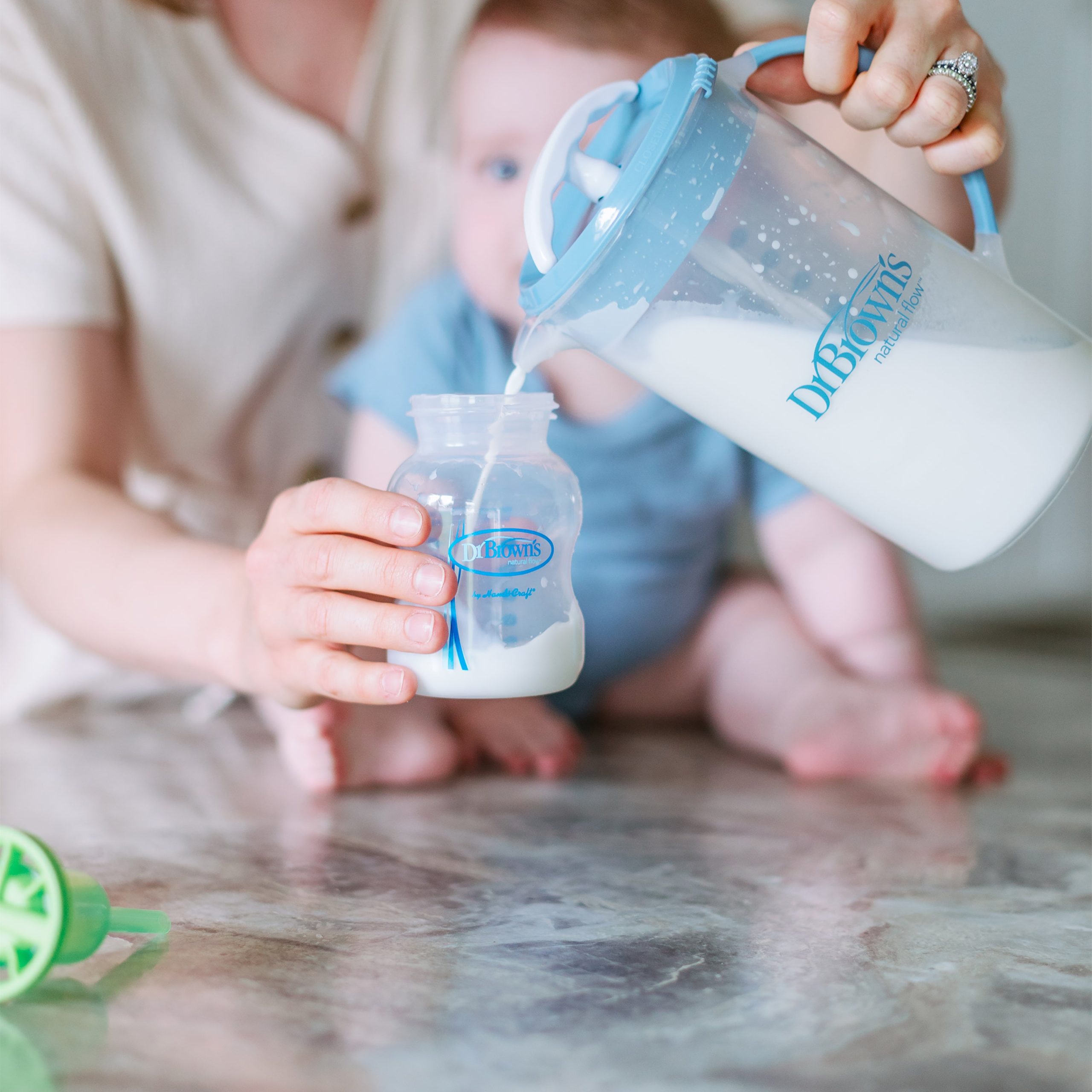 Dr. Brown's® Formula Mixing Pitcher - Image 5