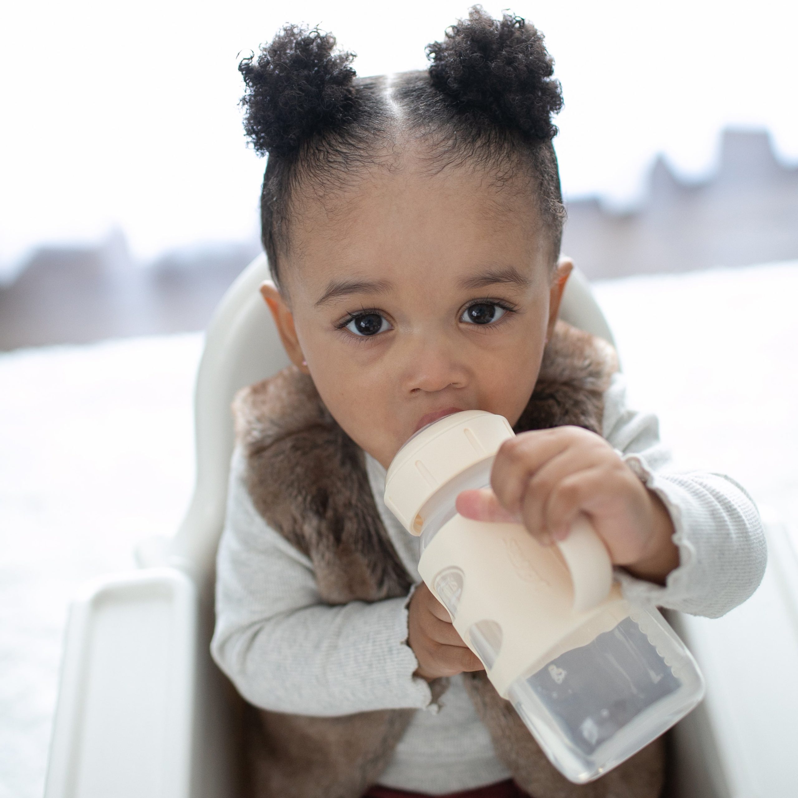 Dr. Brown's Milestones Wide-Neck Sippy Spout Bottle with Silicone Handles. 9 oz/270 mL - Image 4