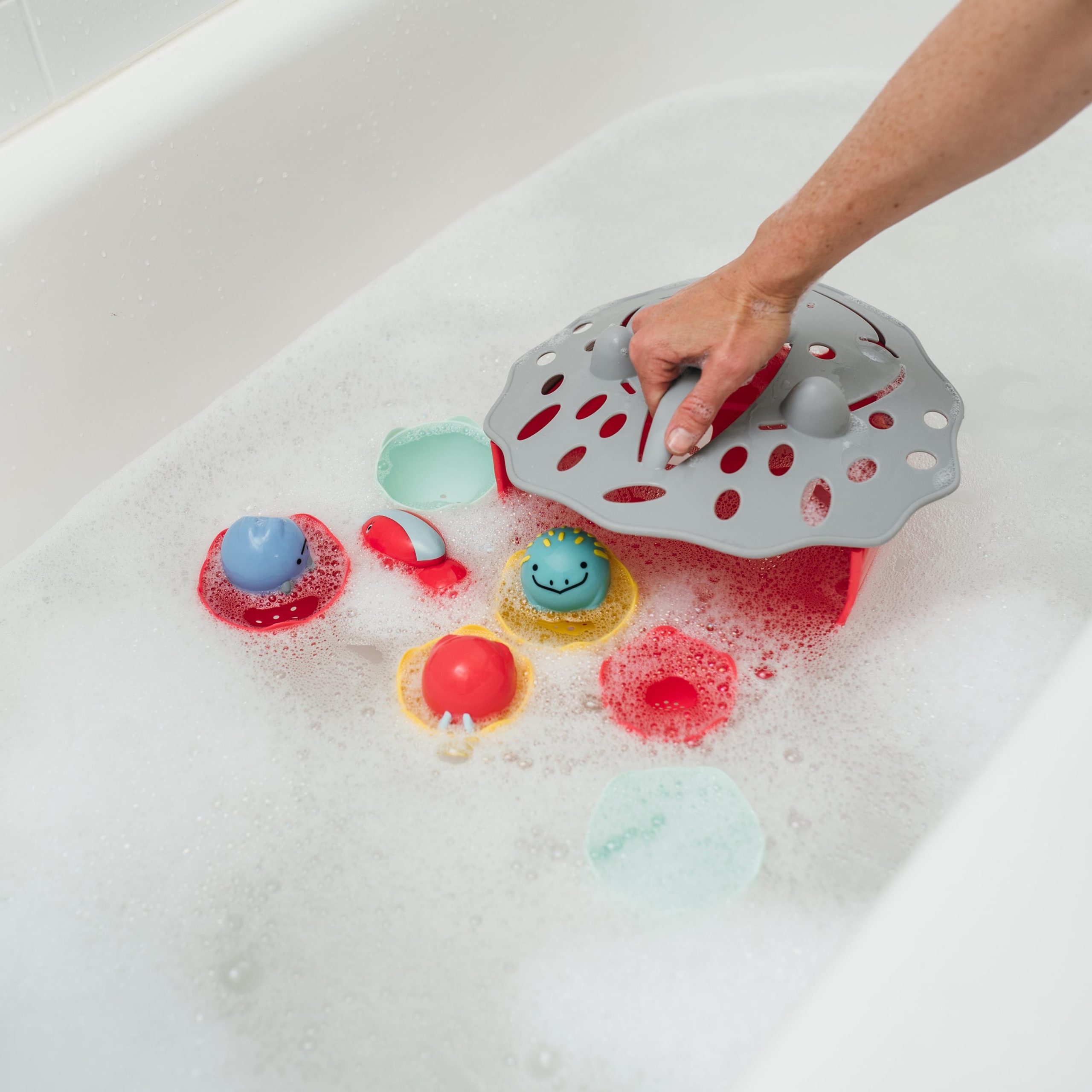 Dr. Brown's™ CleanUp™ Dino-Scoop Baby Bath Toy Organizer - Image 4