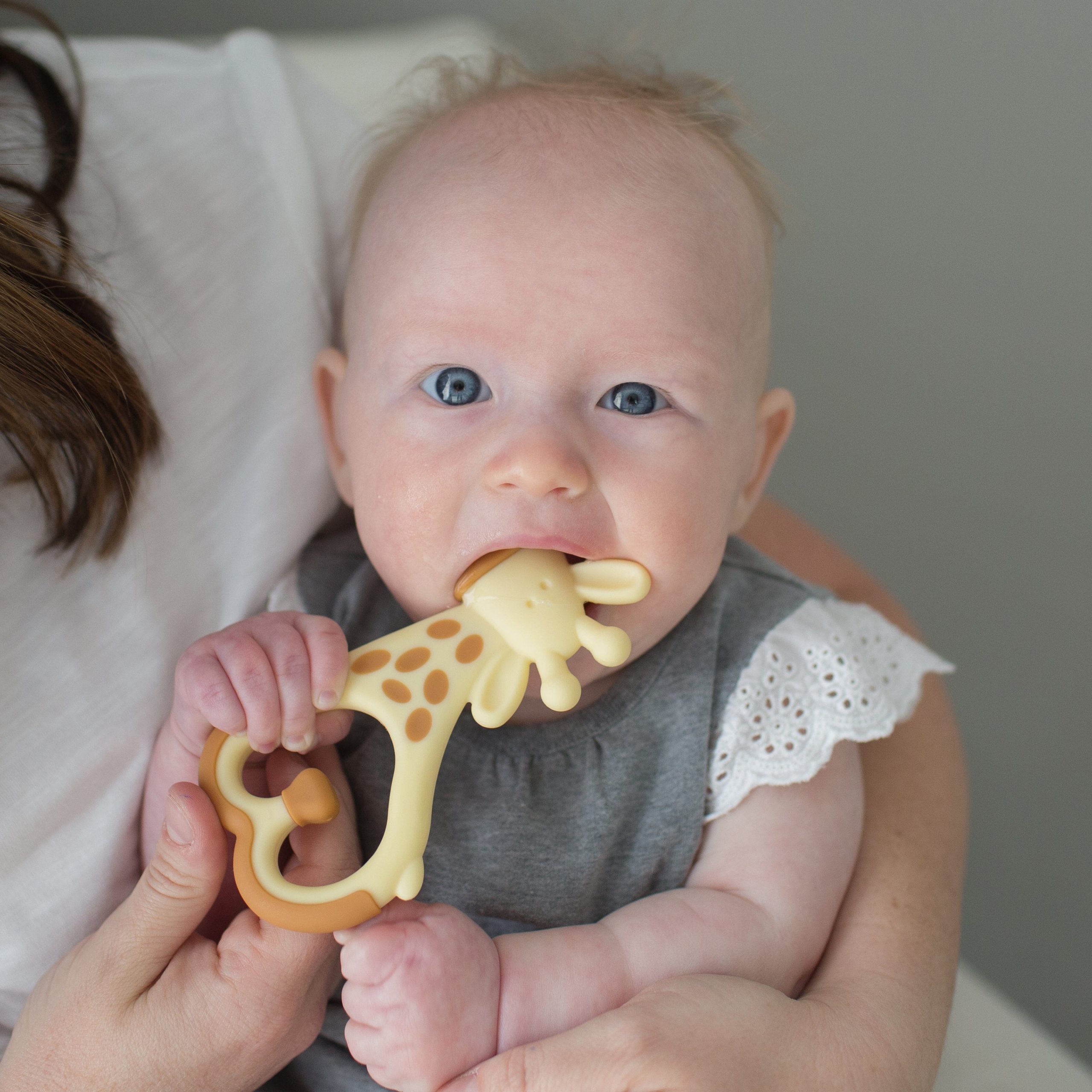 Dr. Brown's™ Ridgees™ Giraffe Teether - Image 7